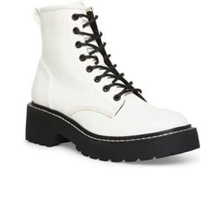 Madden Carra Combat Boots. Size 8. NWT.